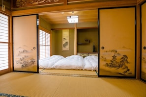 6 間睡房、書桌、免費 Wi-Fi、床單