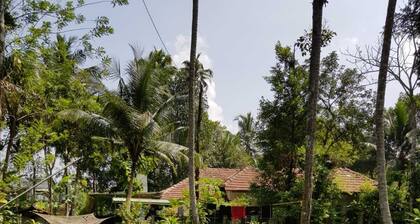 Premium home stay with in-house Ayurveda body massage