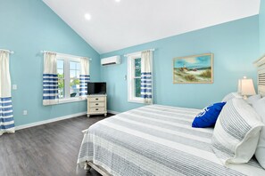 5 bedrooms, WiFi, bed sheets