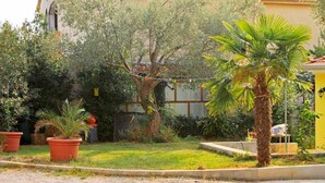 Property grounds - Apartments Maela, (16150), Rovinj, hr (Rovinj)