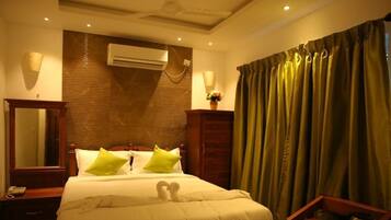 Heritage Double Room | Premium bedding, pillow-top beds, individually decorated