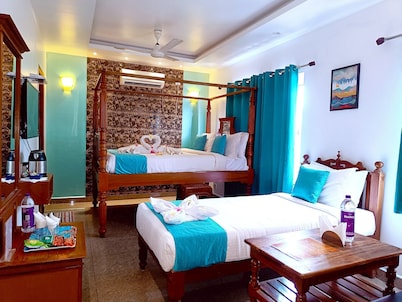 Le Holiday Inn