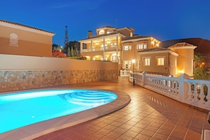 Udendørs pool