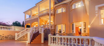 Luxury villa with sea view, with Swimming pool