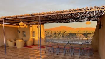 Deluxe Twin Room | Terrace/patio
