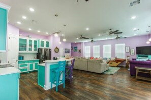 Interior - Ocean Mist (Surfside Beach)