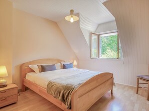 4 Schlafzimmer, Reisekinderbett, kostenloses WLAN