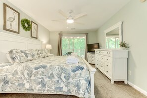 3 bedrooms, iron/ironing board, free WiFi, bed sheets