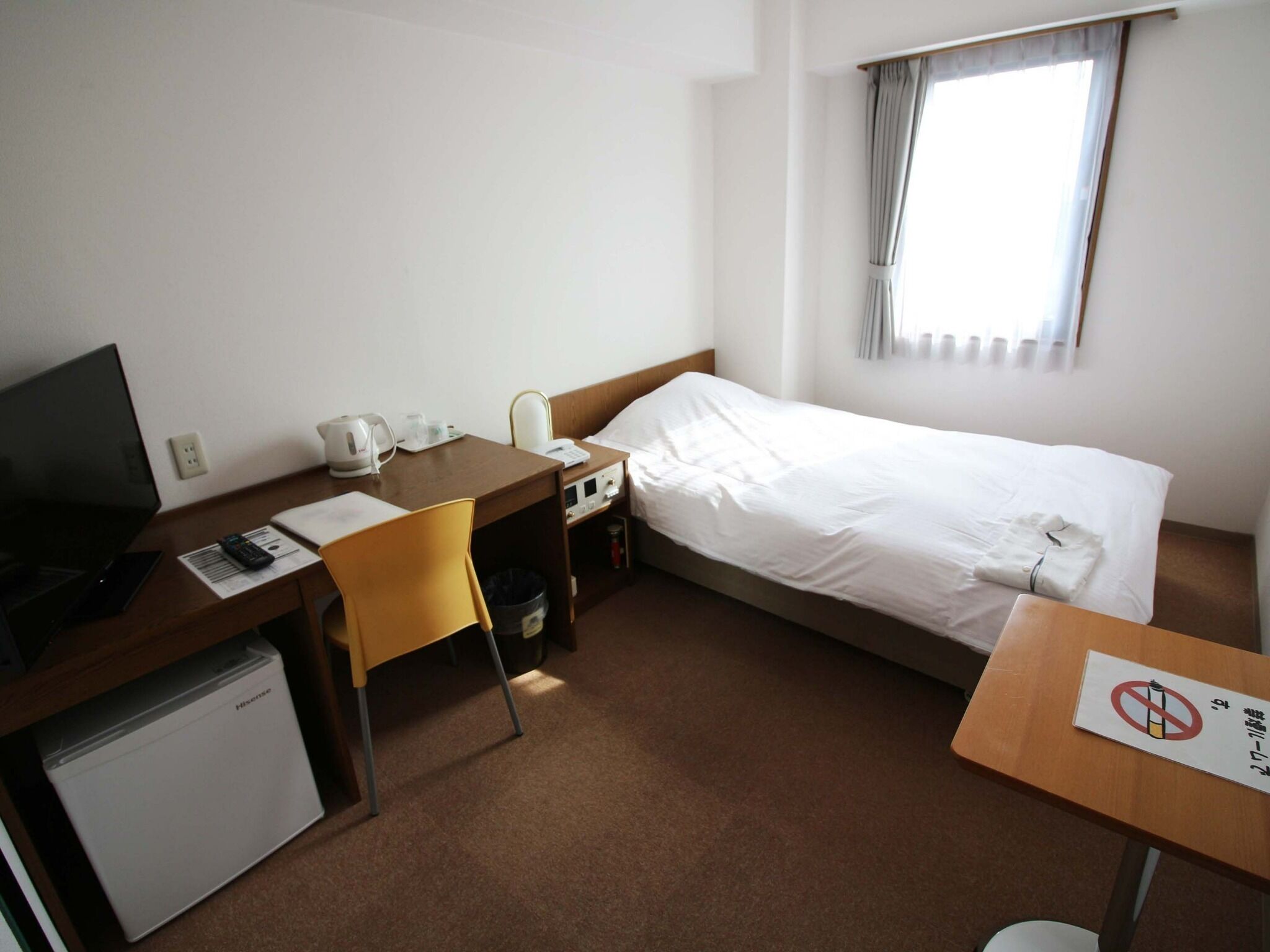 1 bedroom, desk, WiFi (free), bed sheets