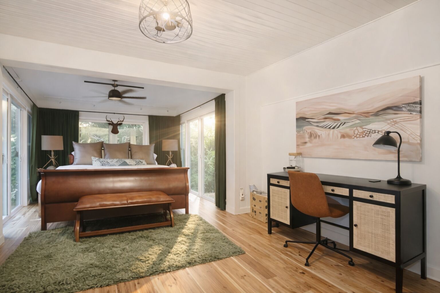 3 bedrooms, desk, iron/ironing board, travel crib