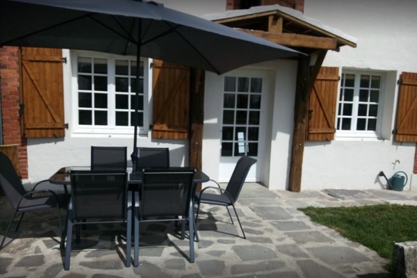 屋外ダイニングエリア