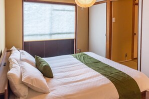 3 Schlafzimmer, Schreibtisch, Bügeleisen/Bügelbrett, kostenloses WLAN