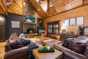 Smart TV, fireplace, video games, table tennis