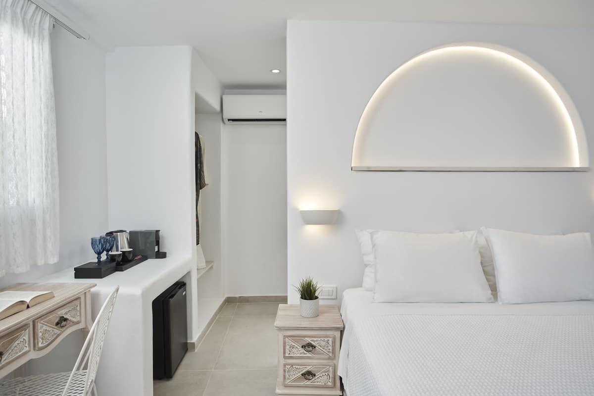 In-room safe, iron/ironing board, free WiFi, bed sheets