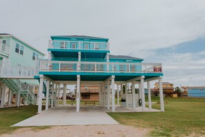Exterior - Feel The Sea Breeze (Surfside Beach)