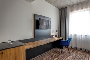 Coffres-forts dans les chambres, bureau, rideaux occultants