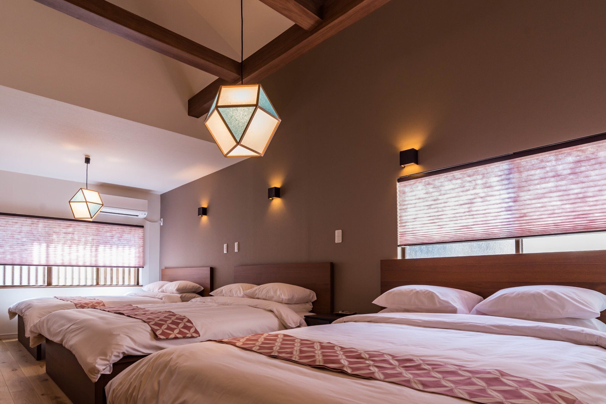 1 slaapkamer, een bureau, een strijkplank/strijkijzer, gratis wifi