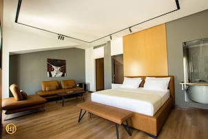 皇家双人房 | 客房内保险箱、办公桌、免费 WiFi、床单