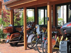 Property grounds - H2 with balcony - Usedom Bike-Hotel Max & Anna (Karlshagen)