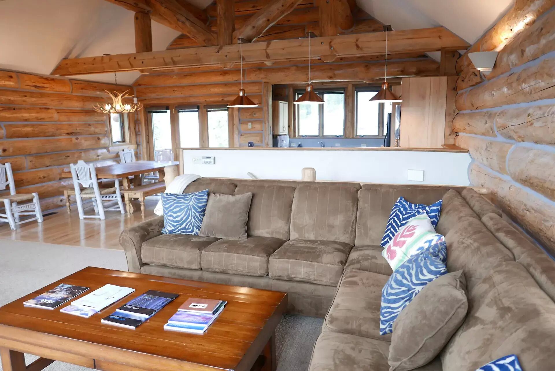 TV connectée, services de streaming, chaîne hi-fi