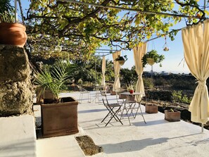 Outdoor dining - Loft Los Laureles - Cozy & Downtown (El Paso)