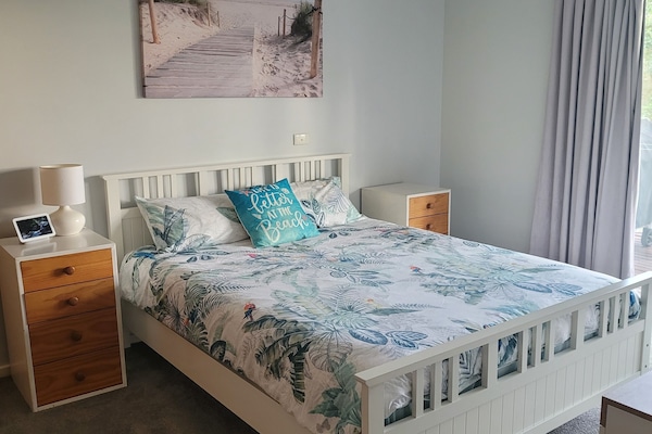 Upstairs Main Bedroom (QB)