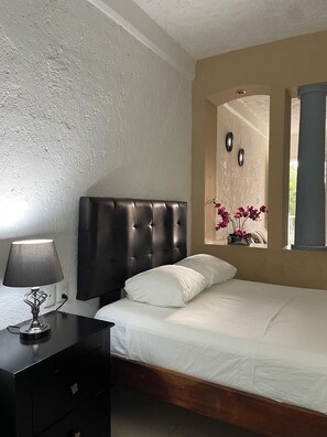 Standard Suite, Multiple Beds, Non Smoking, Balcony - Hotel Dos Mundos, Isla Cozumel (Cozumel)