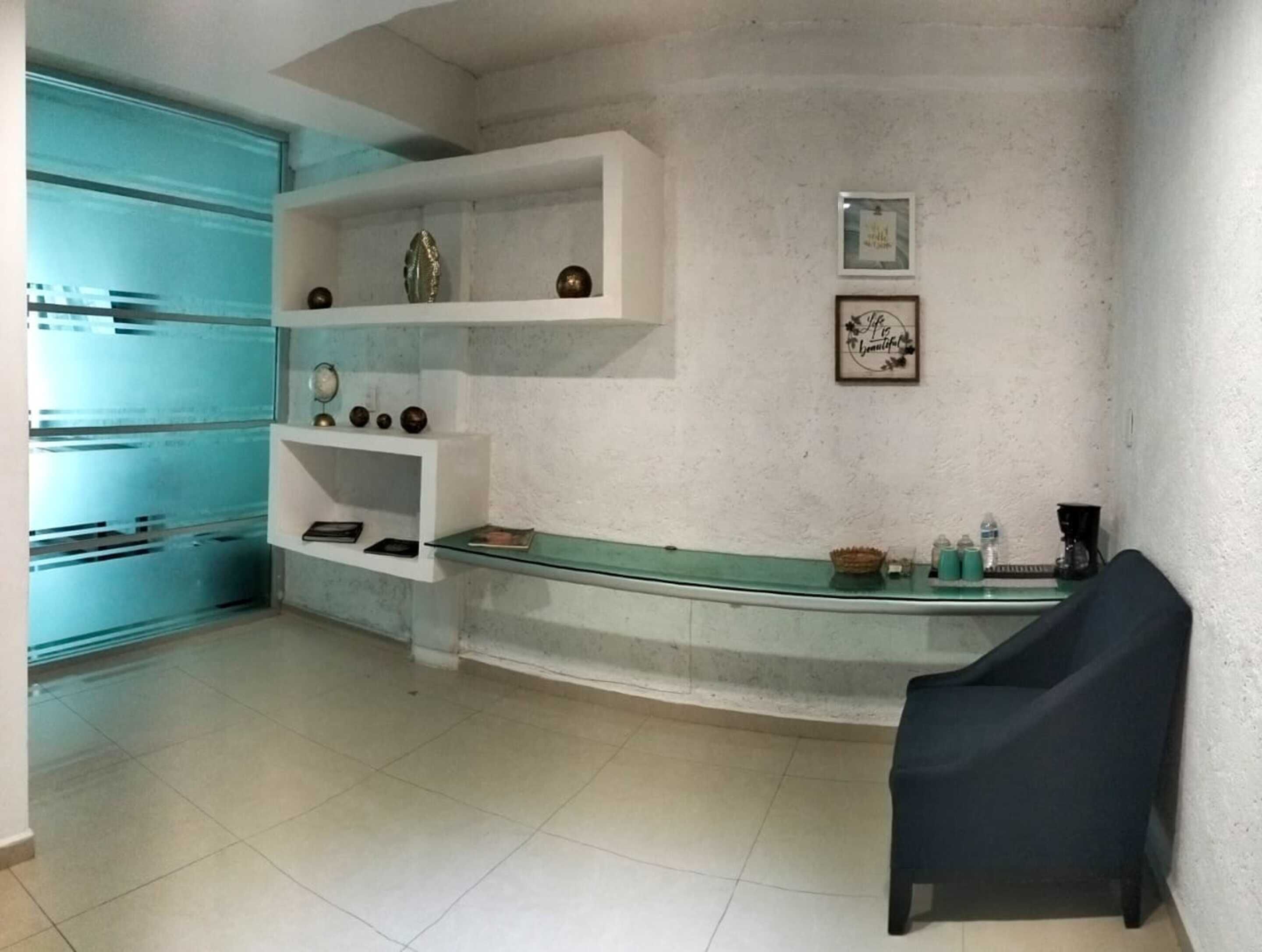 Family Suite, 1 King Bed with Sofa bed, Non Smoking, Private Bathroom | Living area | 32-inch Smart TV with digital channels