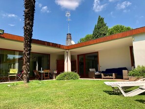 Outdoor dining - VENICE 20min VILLA POOL AIR C. Wi-Fi PARK SAUNA on 1 Floor (Alle Pozzette)