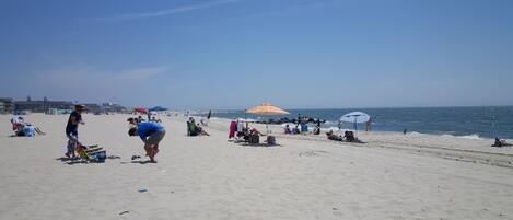 Beach nearby, sun loungers