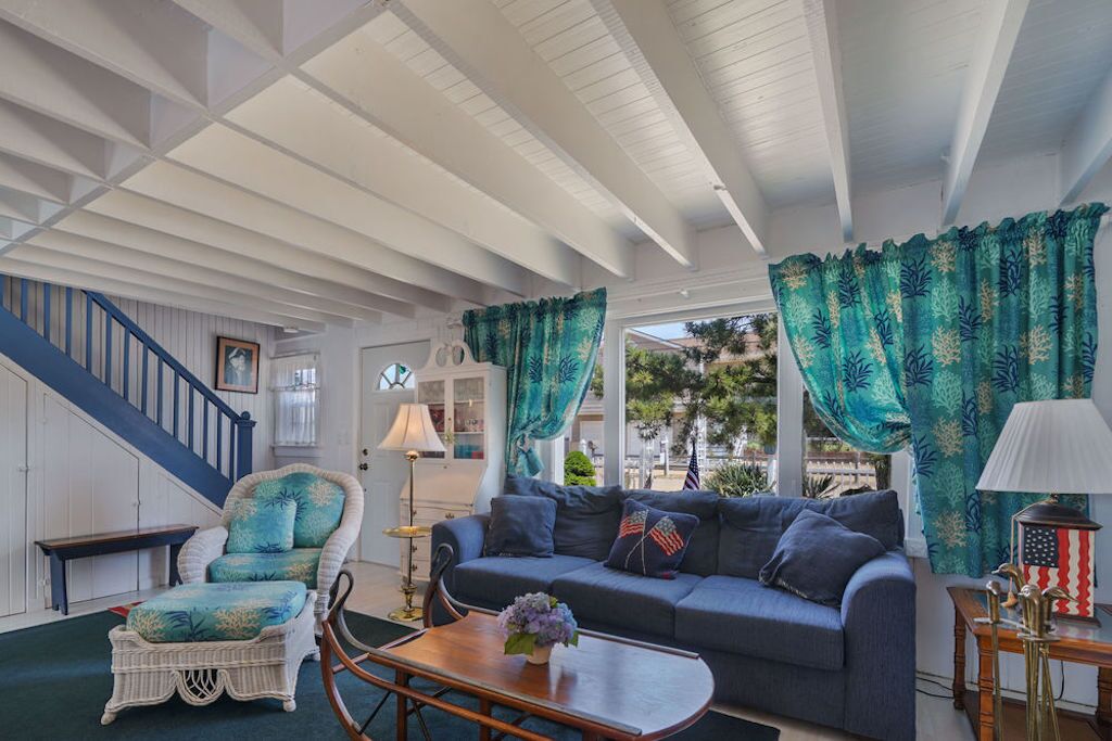 电视、壁炉、立体声音响