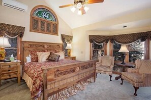 5 bedrooms, desk, iron/ironing board, free WiFi
