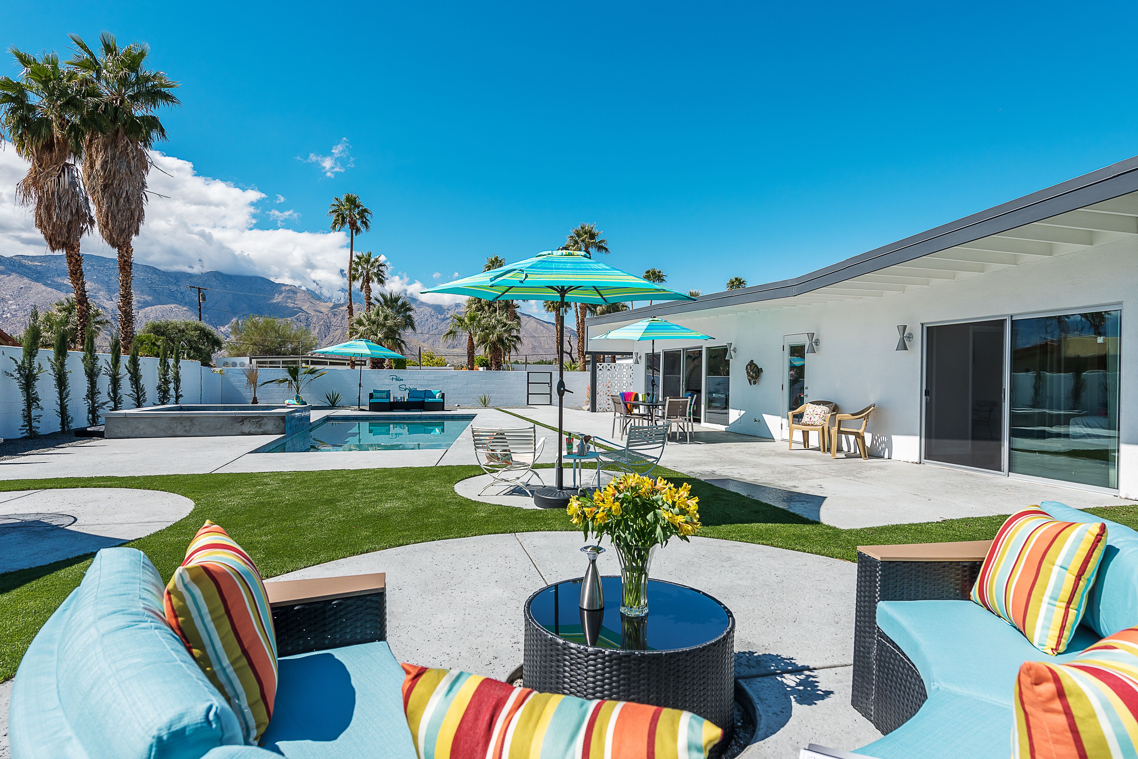 PS Global: Remodeled Mid-Century Gem in Classic Palm Springs Neighborhood