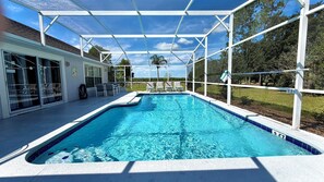 129bfd(2) - Stunning, large Highlands Reserve with game room and pool! (Davenport)