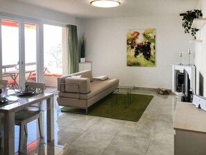 Flat-screen TV - Residenza Monte Bré - Apt.002 Haus1 by Interhome (Aldesago)
