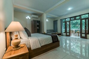 Deluxe Double Room | In-room safe, desk, iron/ironing board, free WiFi - Vaneka Garden House (Payangan)