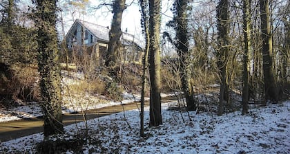 Apartment am Hang, Deutschland