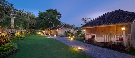 Camera Classic, 1 letto queen, balcone | Esterni