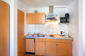 Køleskab, mikrobølgeovn