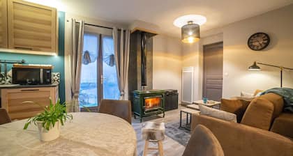 Charming waterside chalet La Zaubette