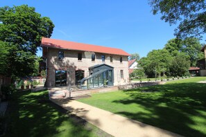 Exterior - Rand Berlin exclusive vacation apartment in Hoppegarten (Dahlwitz-Hoppegarten)