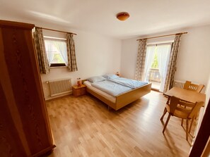1 camera, Wi-Fi, lenzuola