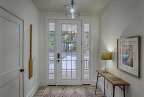 Interior - Sweet Gum Cottage Oceanfront 5BDR with Golf Cart (Daufuskie Island)