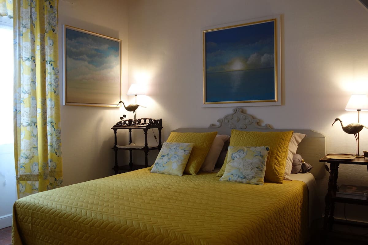 Suite Bulan Madu | 1 kamar tidur, seprai premium, dan didekorasi berbeda-beda