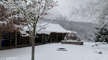 Enceinte de lâhĂ©bergement