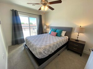 3 Schlafzimmer, Bügeleisen/Bügelbrett, Reisekinderbett, WLAN