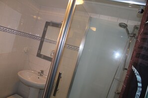 Bathtub, soap, toilet paper