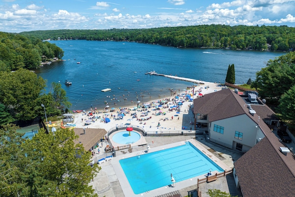 Piscine extérieure, piscine chauffée
