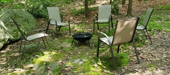 Spacious Hideout Chalet w/gameroom, close to amenities 