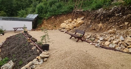 Ferienhaus mit Garten im Donautal, Jagdhüsli